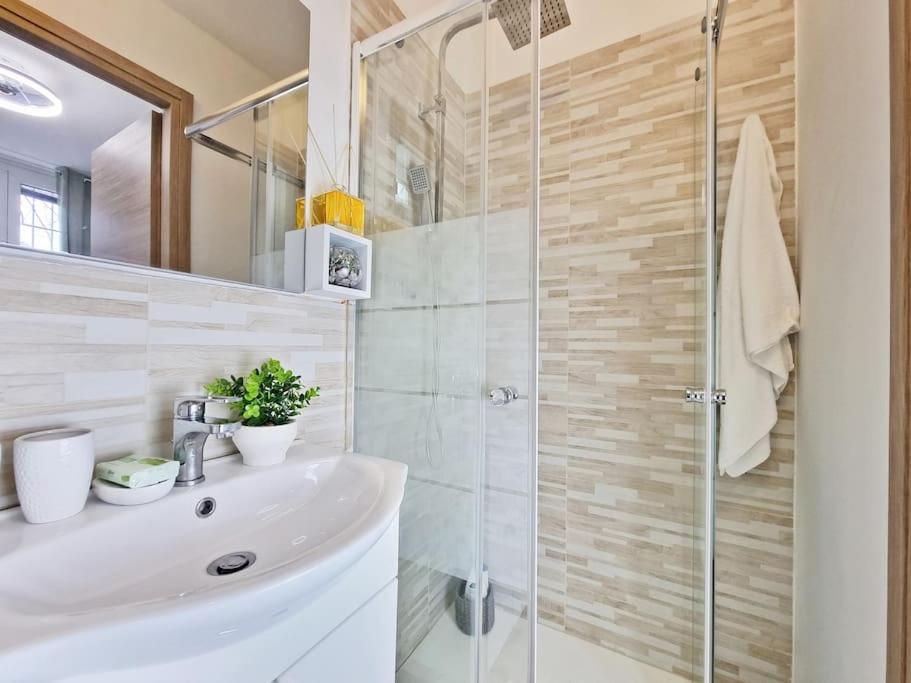 Casa Romeo Vinitaly - Free Parking - Wifi Apartment Verona Exterior photo